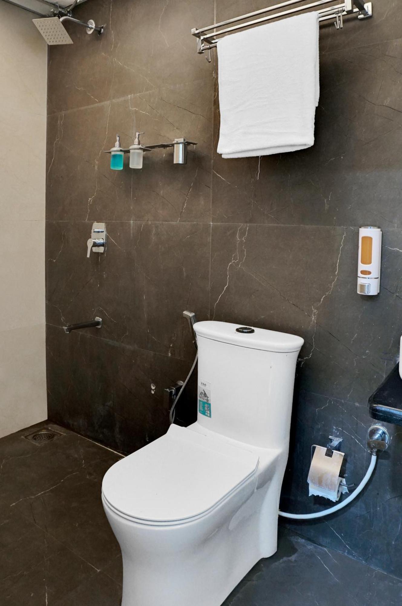 Hotel Sayba Executive Pune Exterior photo