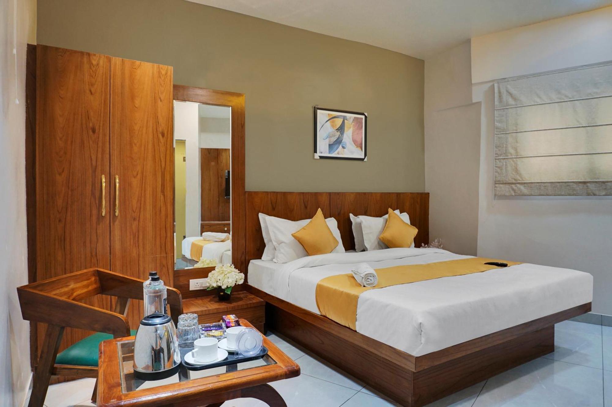Hotel Sayba Executive Pune Exterior photo